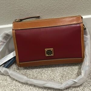 Brand new Dooney and Bourke Crossbody
